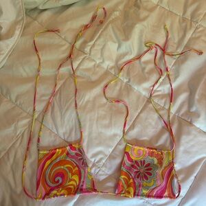 Frankies Bikinis x Hailee Steinfeld Far Out Print Bikini Setv